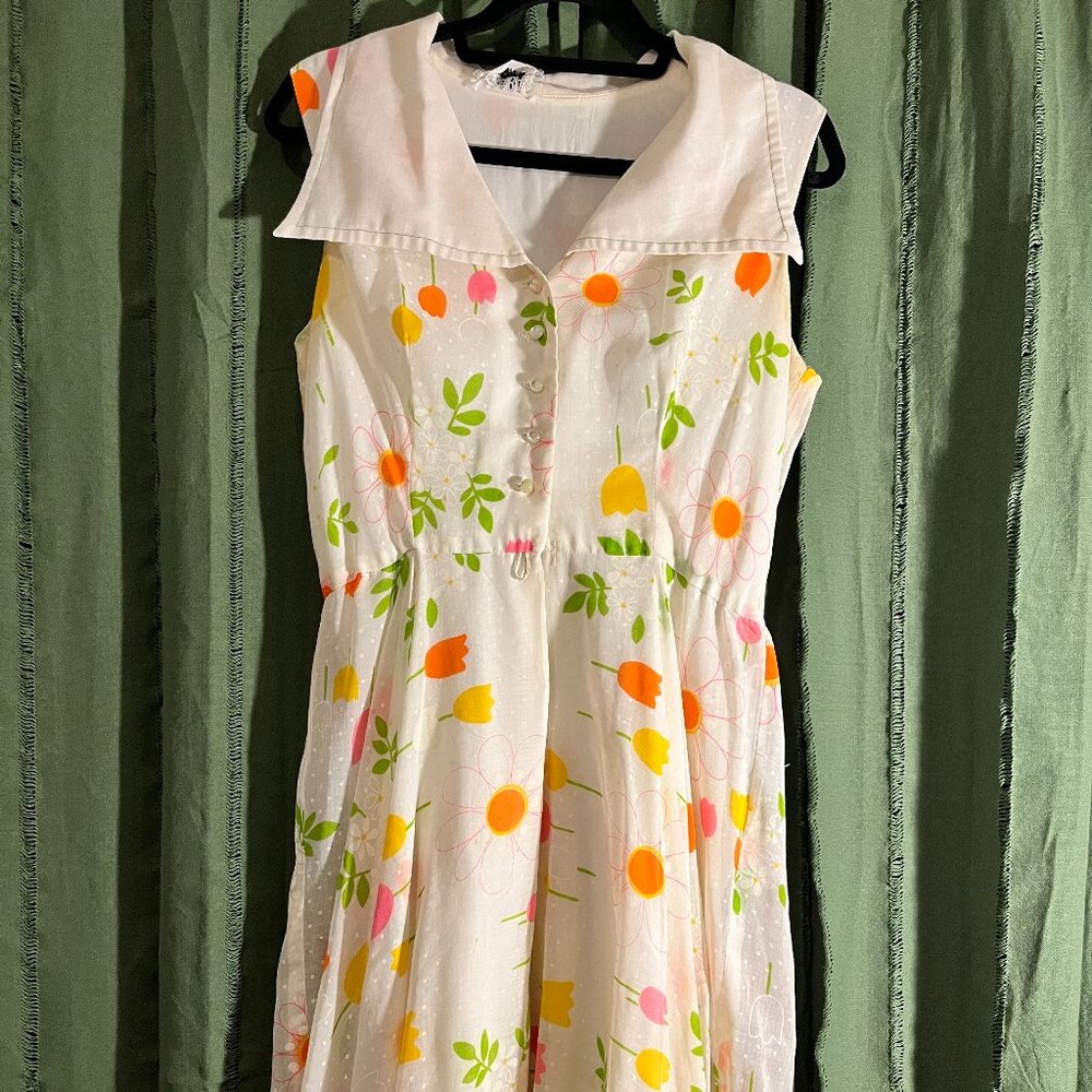 Vintage 60s/70s Floral Prairie Dress | Cottagecore Novelty Print